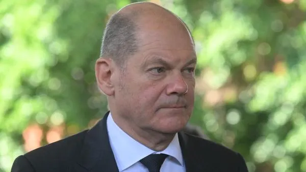 Депутат Госдумы прокомментировал слова Шольца о «безумии» России