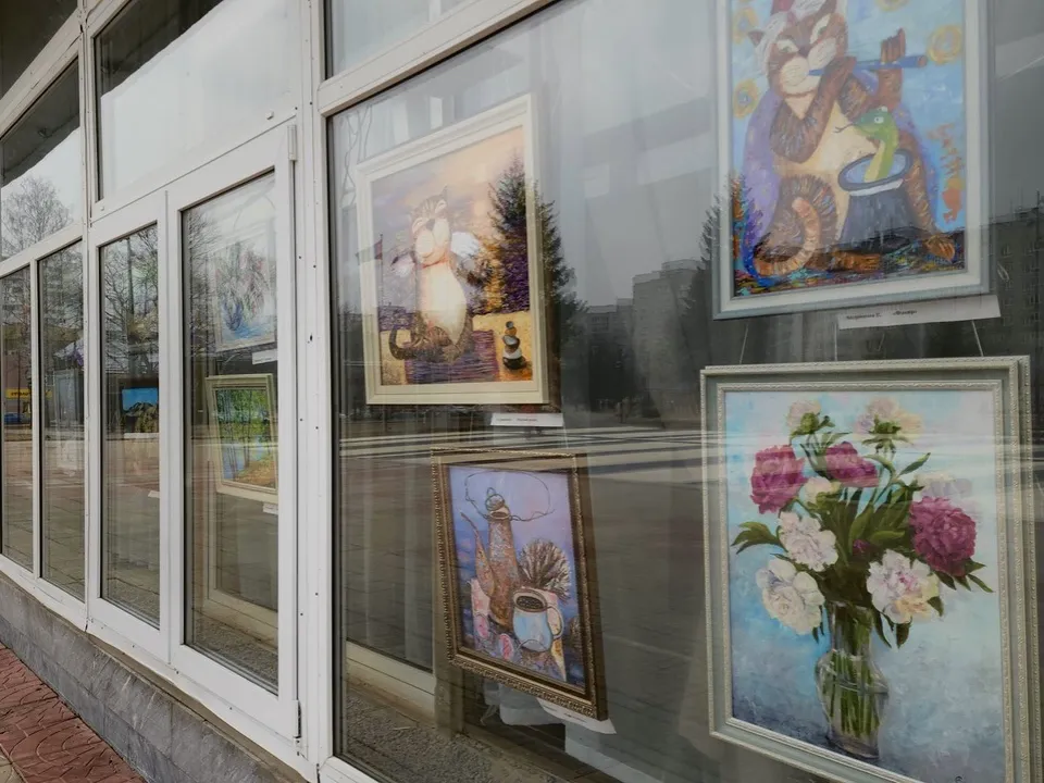 Экспозиции на уличной выставке в Черноголовке. Фото: Иван Петрушин&nbsp;