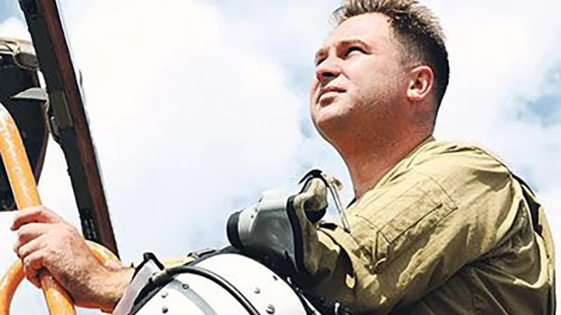 Летчик-испытатель рассказал, как уводил истребитель от Воскресенска