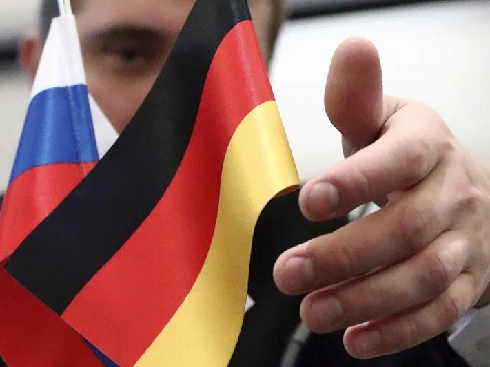 Политолог заявил, что Германии без России грозит смерть 