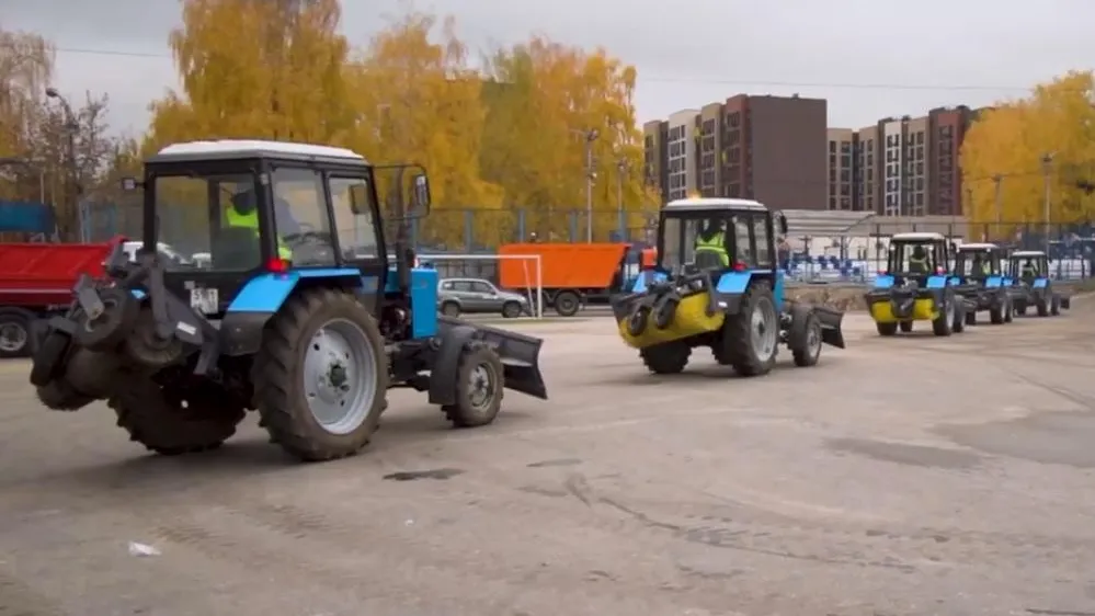 Смотр техники в Ленинском. Скриншот из видео в ТГ-канале Алексея Спасского