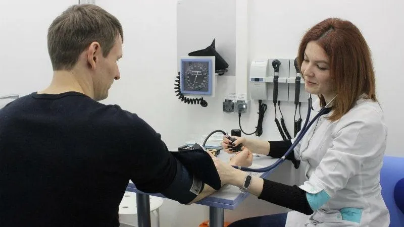 Две сотни врачей трудоустроились в Подмосковье за лето