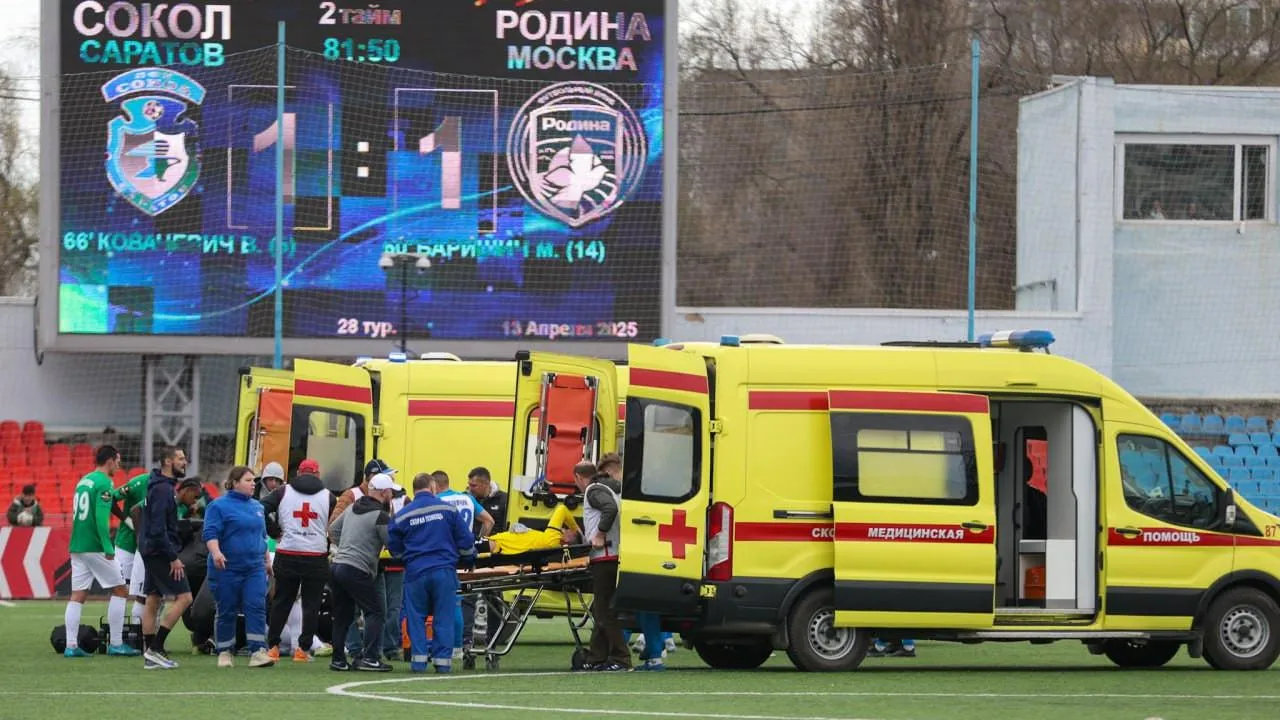 Вратарю «Сокола» сломали челюсть в матче Первой лиги