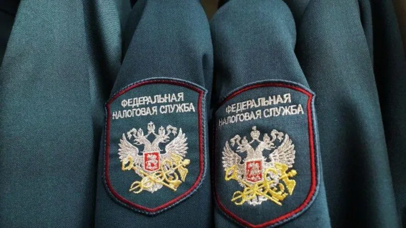 В Подмосковье могут уволить сотрудника ФНС, который оплачивал долги граждан