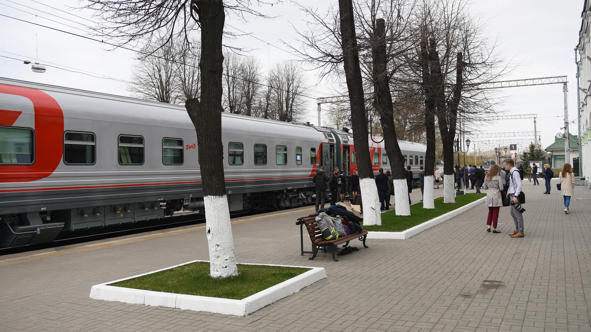 Прокуратура: в Петербурге сошли с рельсов вагоны грузового поезда