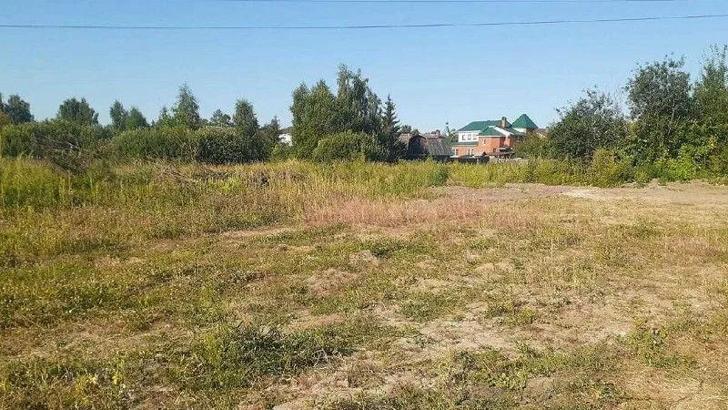 В Егорьевске нарушители вырыли на территории СНТ котлован и устроили свалку