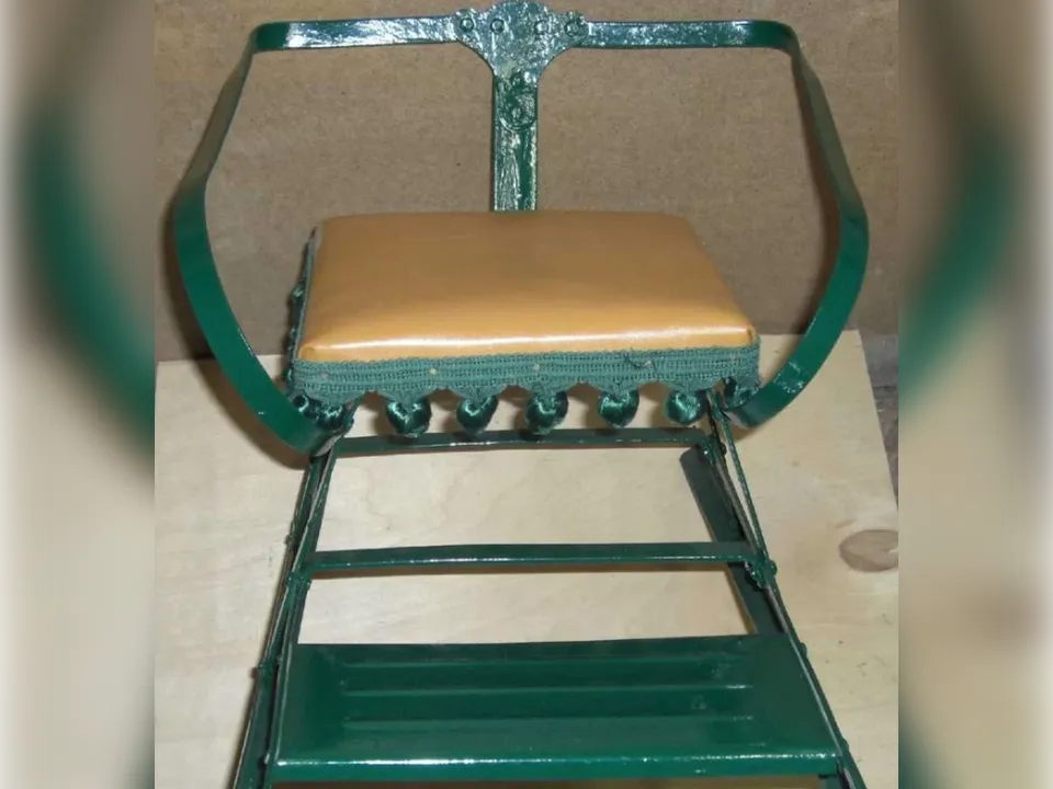 Фото: городская доска объявлений