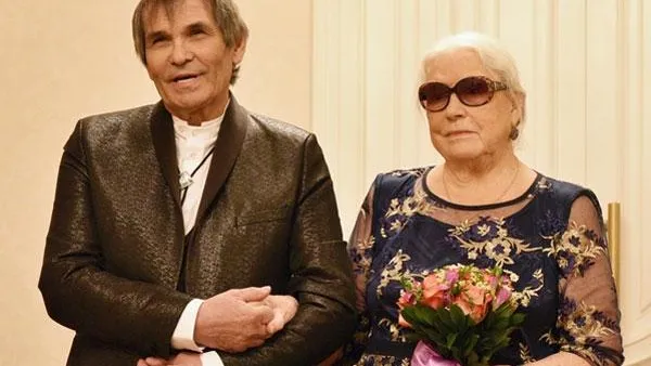 Былые чувства не проходят бесследно: Алибасов и Федосеева-Шукшина поженились