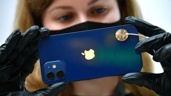 Эксперт рассказал, о чем говорят сверхбольшие скидки на гаджеты