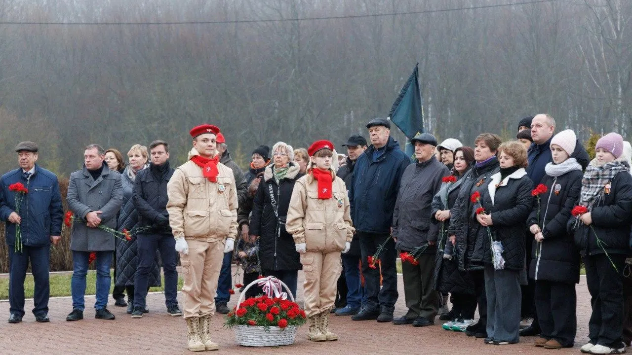 Связь между поколениями: в подмосковной Кашире провели церемонию в память Битвы за Москву