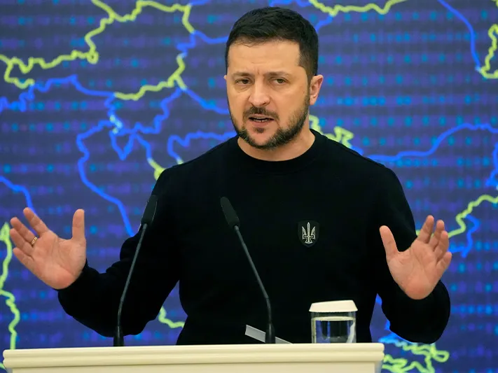 Зеленский устроил охоту на ведьм — мнение политолога о перестановках в Киеве