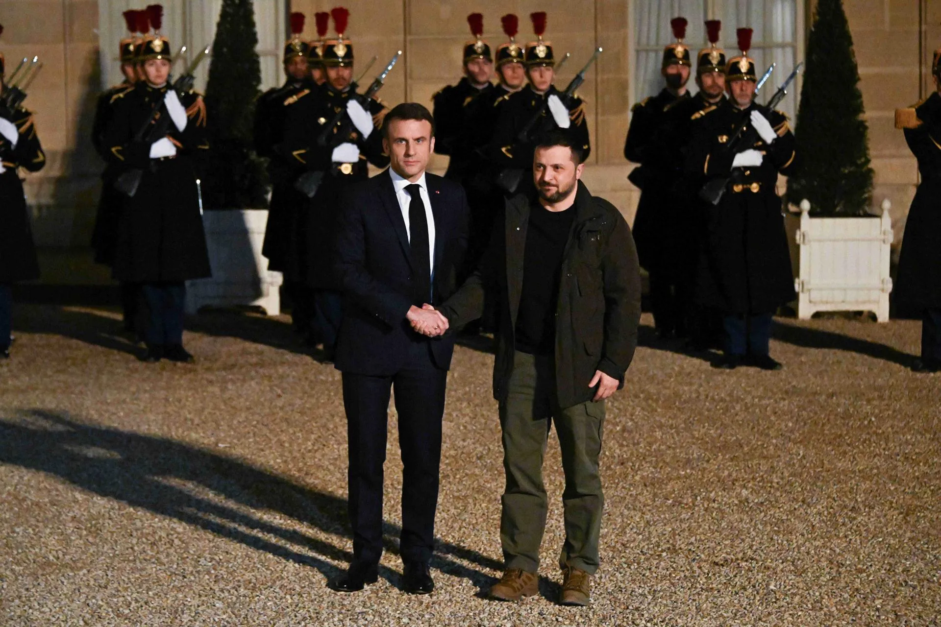 Макрон и Зеленский в Париже, 16 февраля 2024 года / Panoramic / Keystone Press Agency
