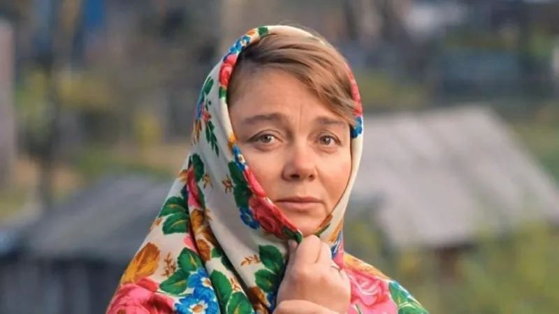 От гжели до жостово: топ фильмов и сериалов, в которых засветились подмосковные бренды
