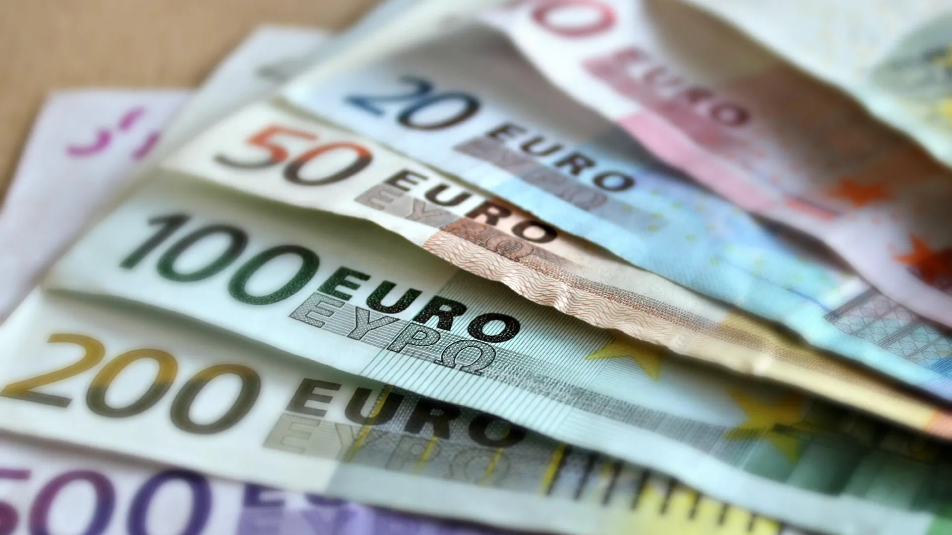 В Ирландии пересмотрят действующие выплаты пособий беженцам