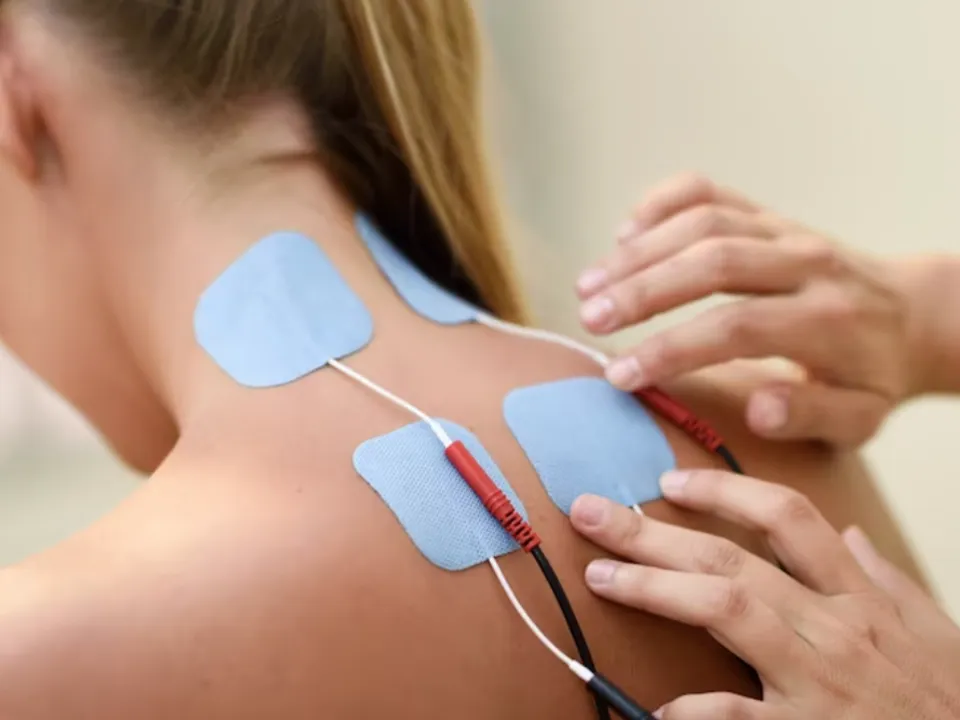 Астма, беременность и наркомания: врач рассказала, в каких случаях запрещено лечение физиотерапией