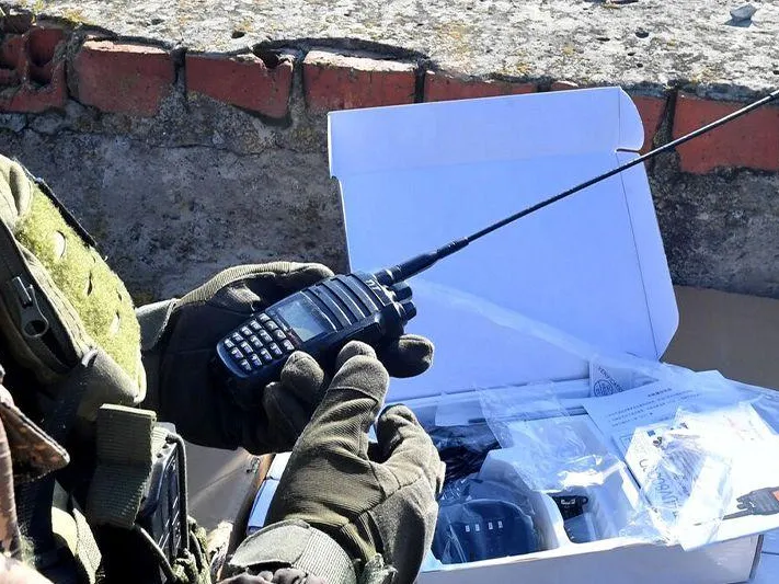Квадрокоптеры и рации отправила на передовую мать десантника из Подмосковья