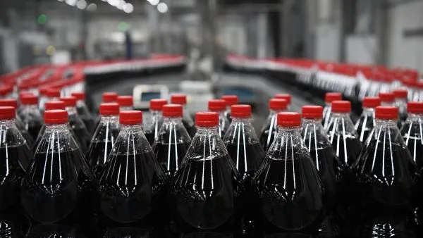 Свыше двухсот дополнительных рабочих мест организовали на заводе по производству напитков в Можайске