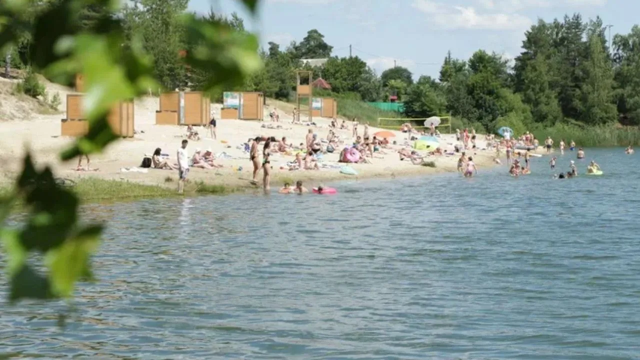 Работы по подготовке пляжей и зон отдыха у воды завершат к концу мая в Подмосковье