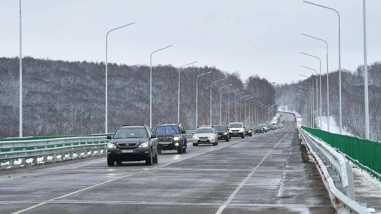 Около 60 километров ограждений установят на подмосковных дорогах в этом году