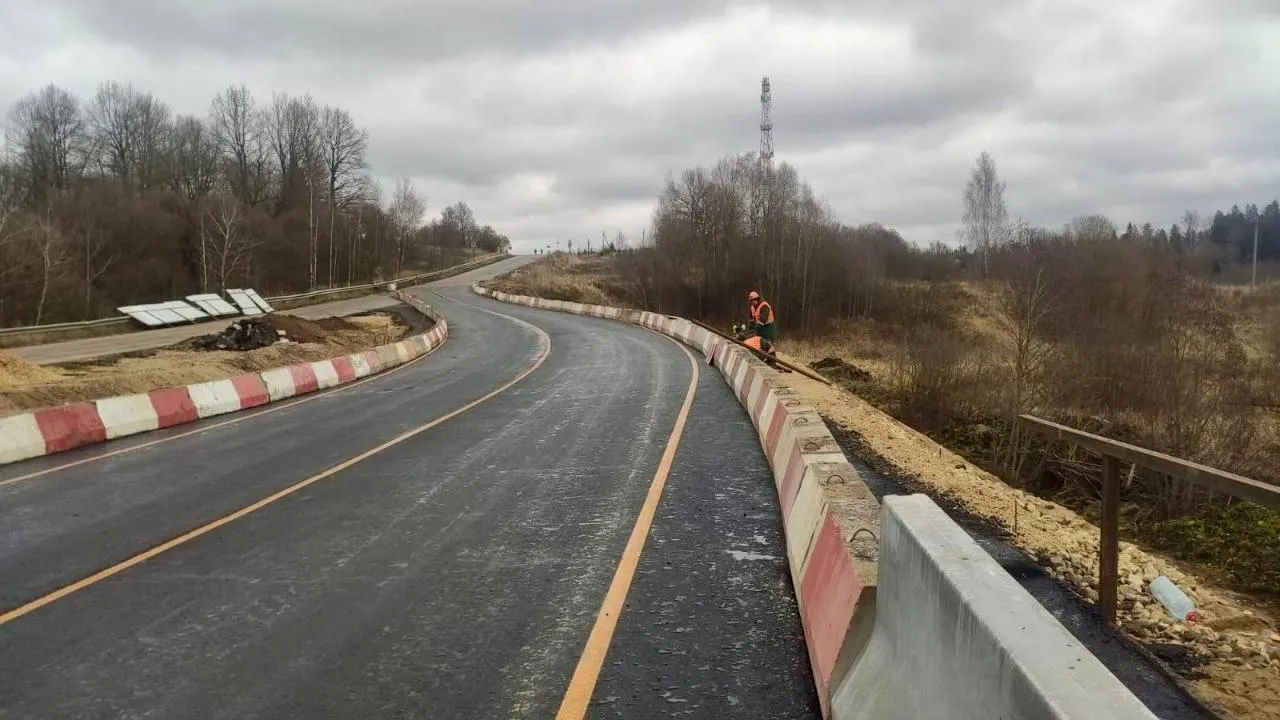 Движение открыли на временном мосту у деревни Мансурово