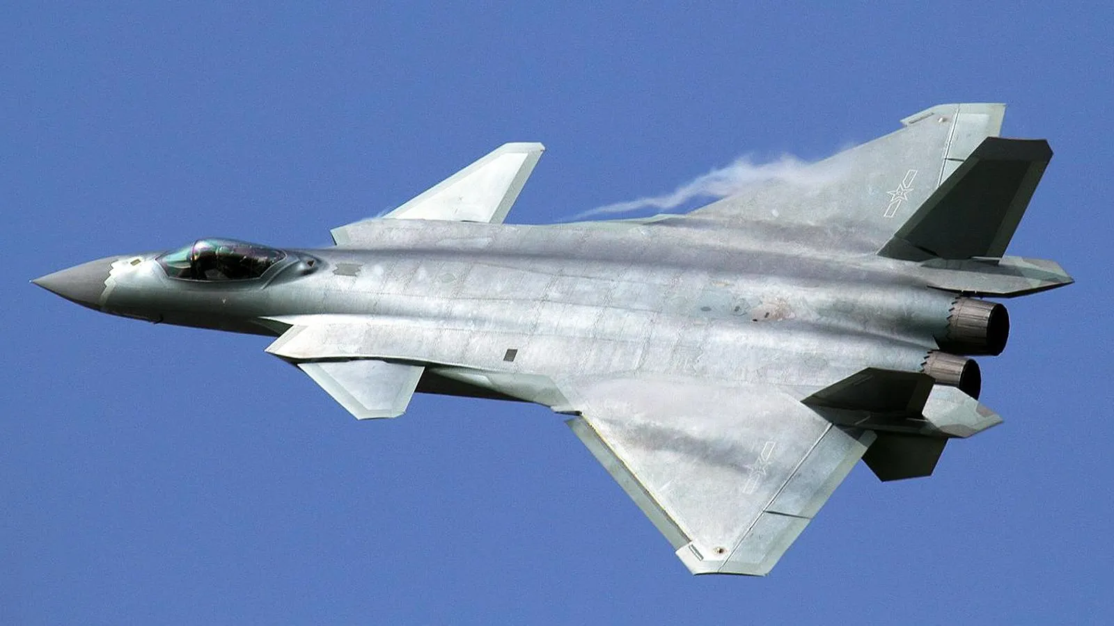 Китайский многоцелевой истребитель J-20