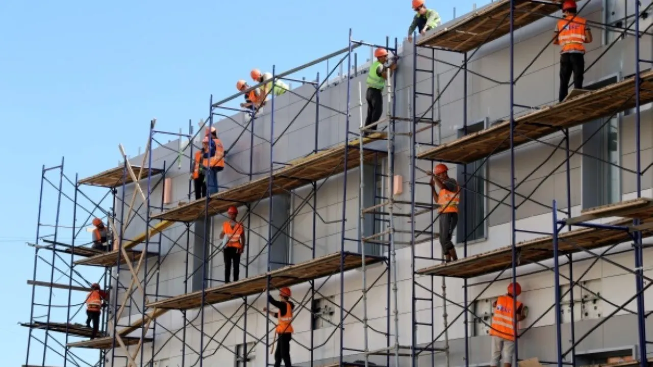 Около полторы сотни столичных строителей доставили в полицию после участия в массовой драке