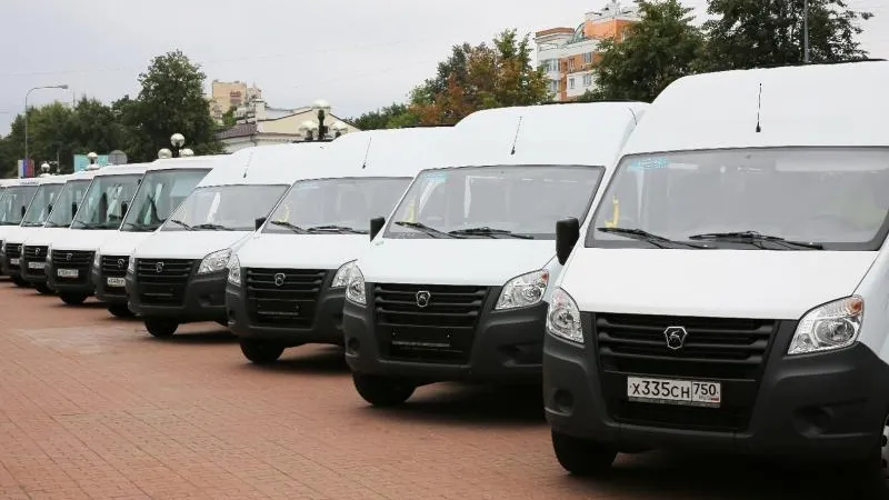 Девятнадцать новых автобусов передали транспортным компаниям в Люберцах