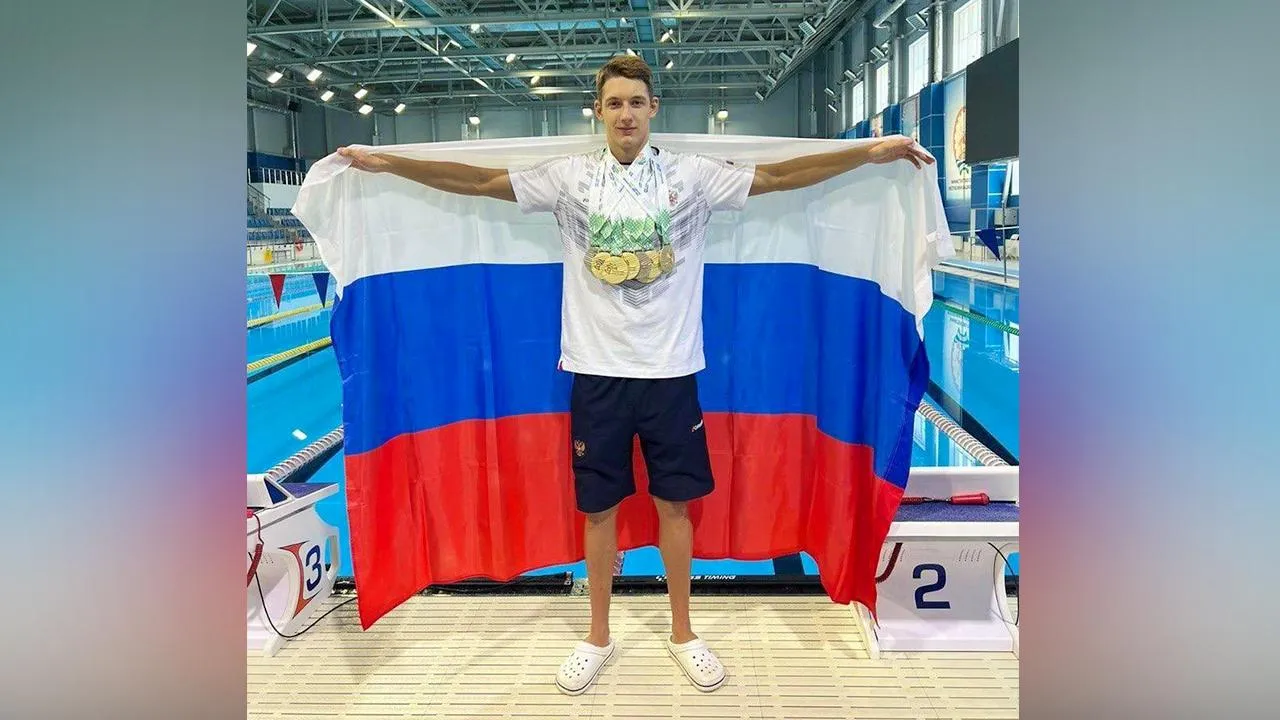 Выпускник подмосковного колледжа установил мировой рекорд в плавании