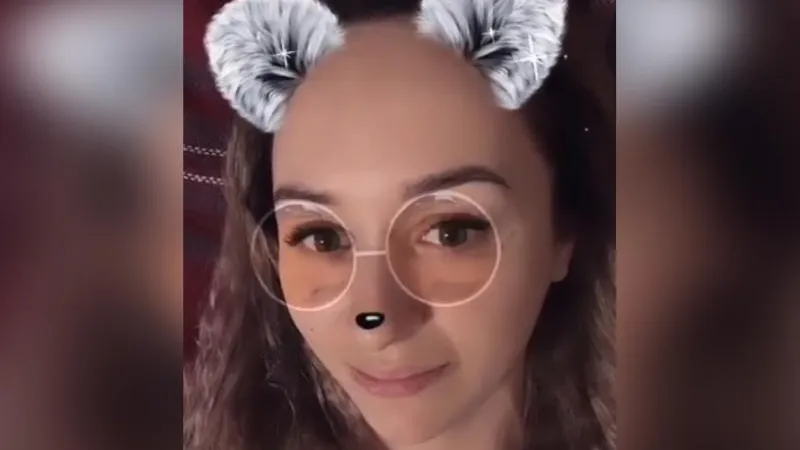 Блогерша из Серпухова покорила Facebook и Instagram своими виртуальными масками 