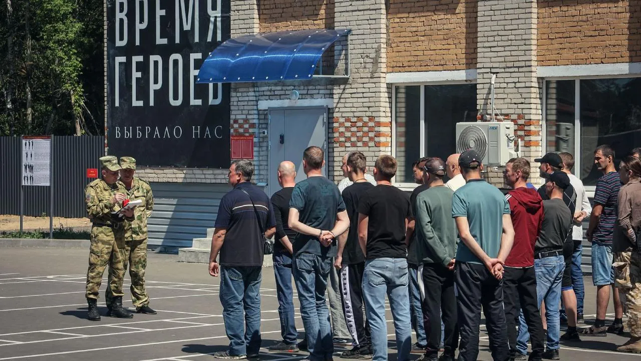 Жителям Подмосковья напомнили о льготах, доступных гражданам, проходящим военную службу по контракту