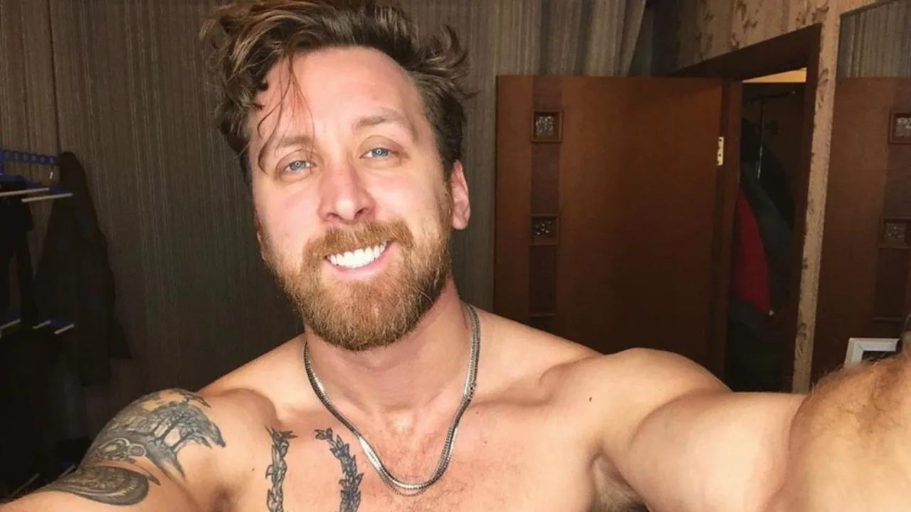 Звезда «Сельского детектива» Данила Якушев рассказал, как познакомился с 19-летней невестой