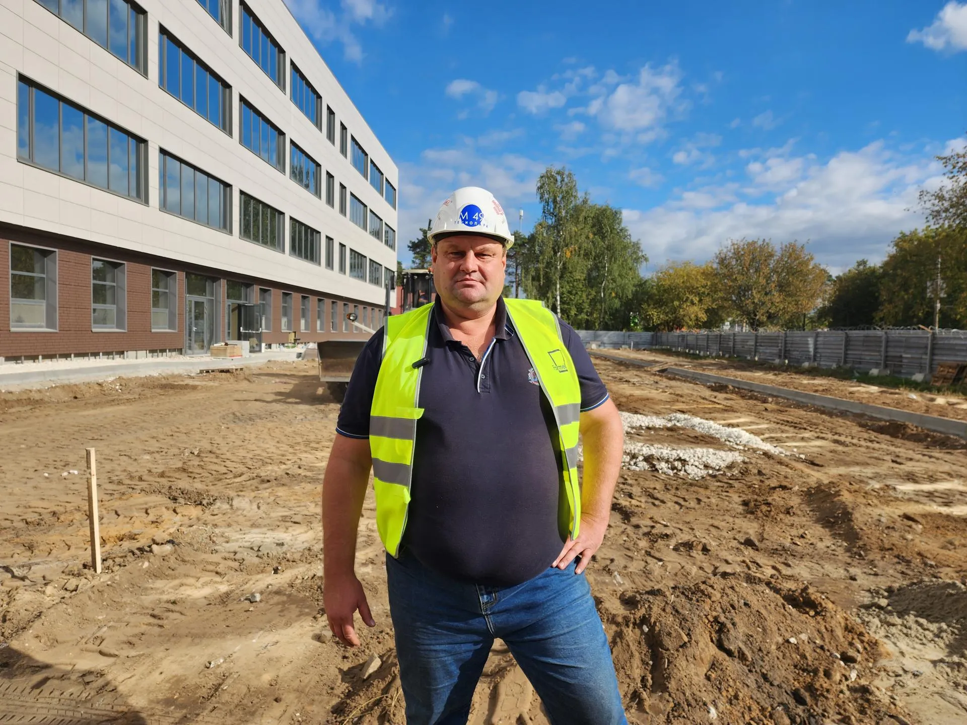 Руководитель строительства, представитель ООО «РИОТЭКС Строй» Виталий Львович.&nbsp;Фото: Ирина Моисеева