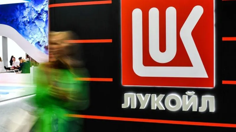 Сильно ли ударит по «Лукойлу» национализация завода на Сицилии — мнение экономиста