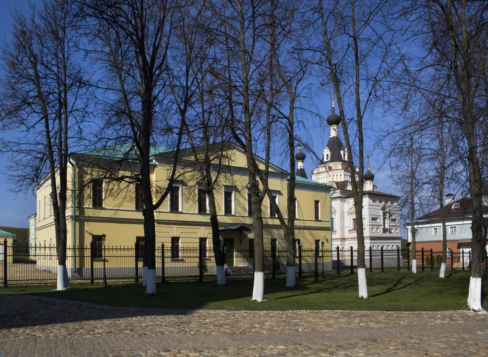 Valery Lukyanov/Russian Look