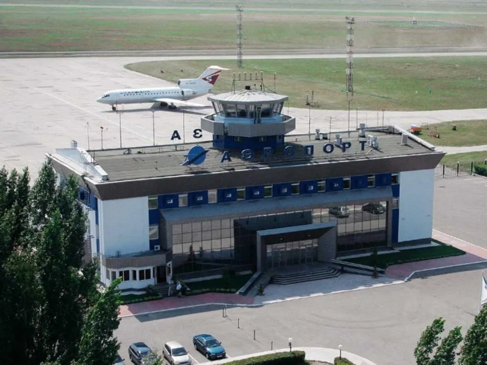 «За все, что происходит»: в ГД назвали ответственного за разрушения российских аэропортов