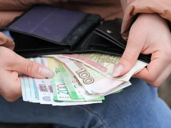 «Либо ежемесячная, либо годовая оплата»: в платежки за ЖКУ могут вписать еще одну услугу за 5 тысяч рублей