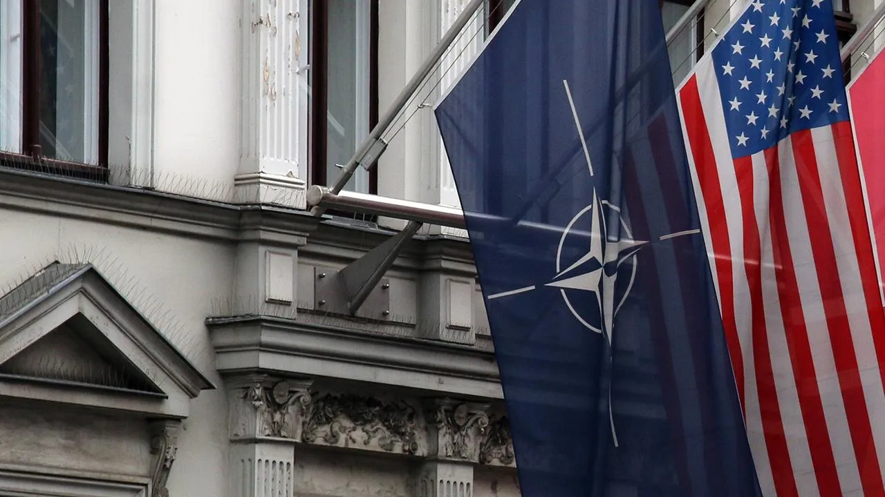Политолог Перенджиев прокомментировал статью о вступлении Кипра в НАТО