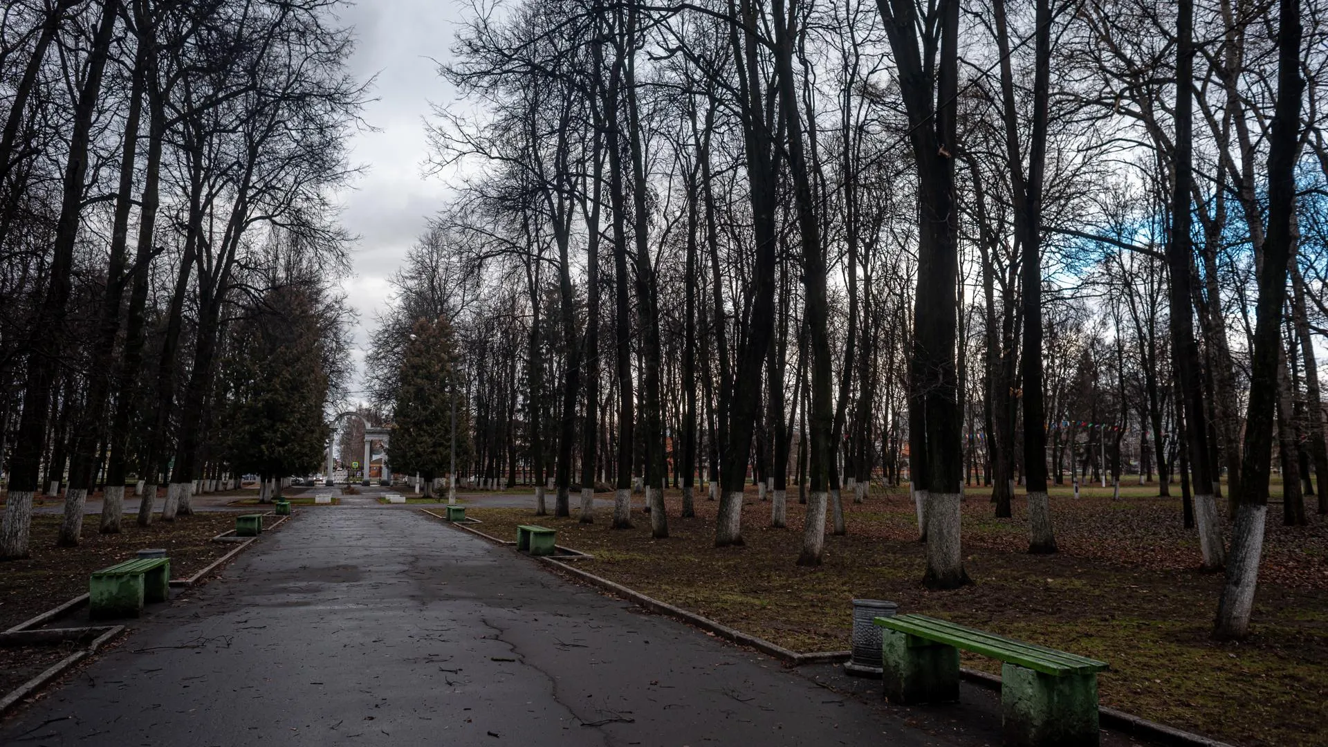 Синоптик Позднякова пояснила появление в обеих столицах аномальной теплой волны
