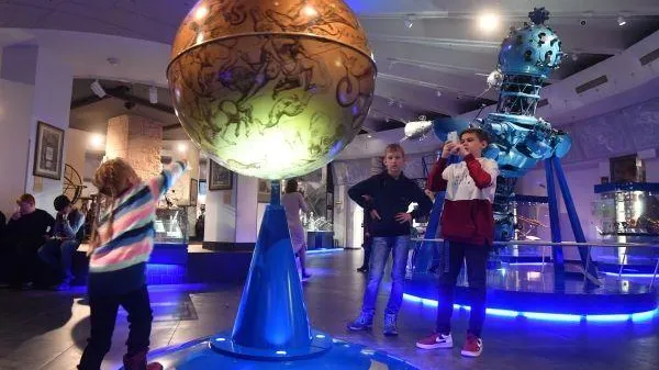 Астролог рассказала о влиянии на людей ретроградного Меркурия