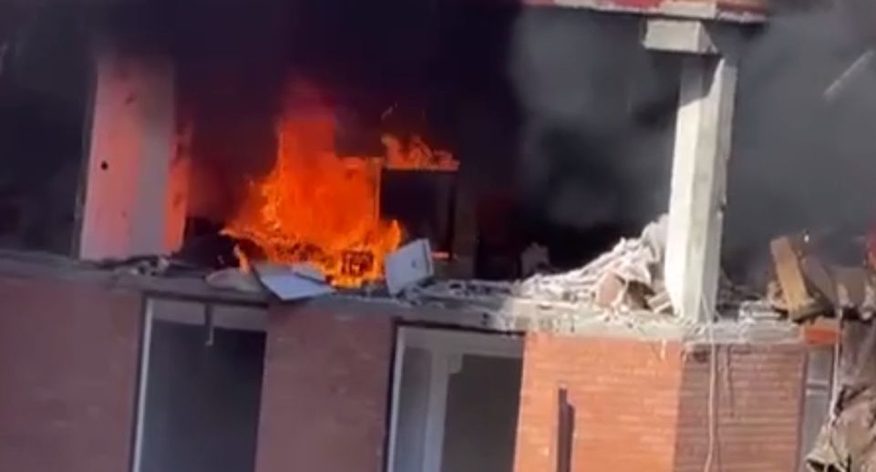 Женщина пострадала при взрыве газа в многоэтажке в Махачкале