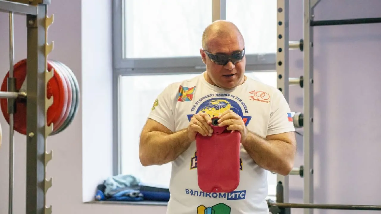 «Русский Халк» поделится секретами подготовки к мировому рекорду на открытой тренировке в Люберцах