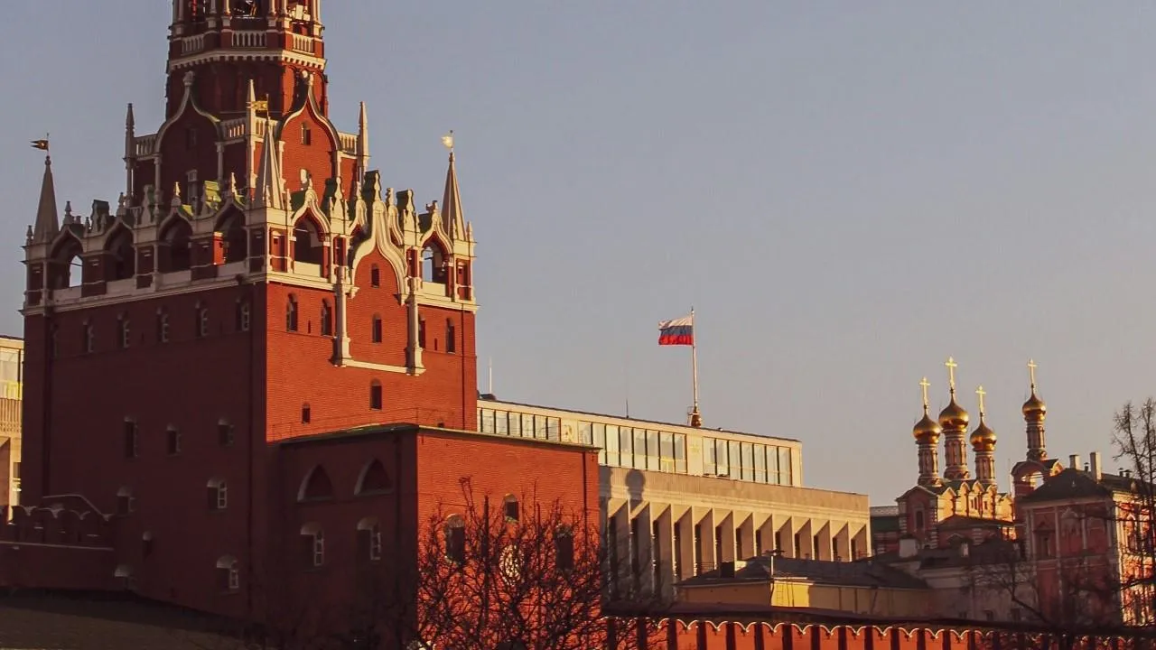 В Кремле заявили о намерении Москвы достичь всех целей миром или военным путем