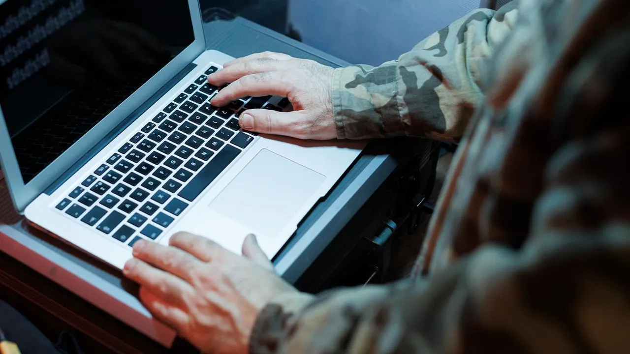 istockphoto.com/aerogondo