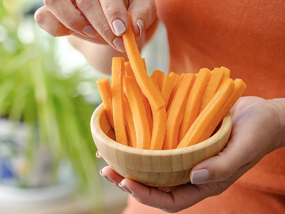 Овощи на завтрак — грубая ошибка: врачи раскрыли неожиданный вред утренней порции витаминов