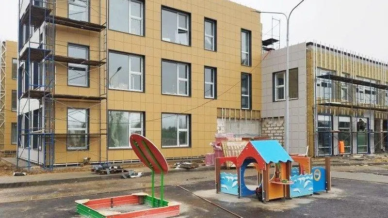 Строительная готовность детского сада в Кубинке составляет уже более 80%