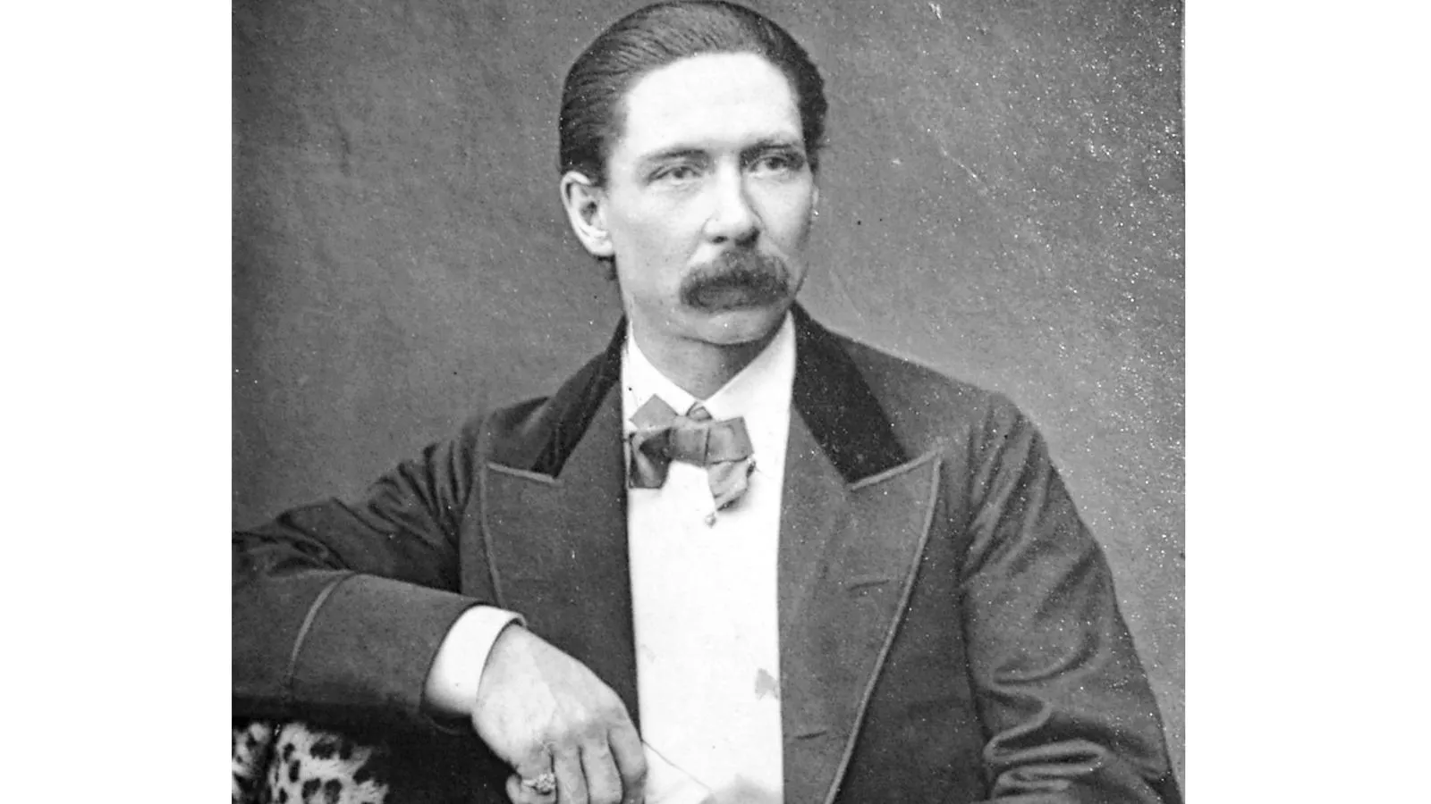 Джон Невил Маскелайн