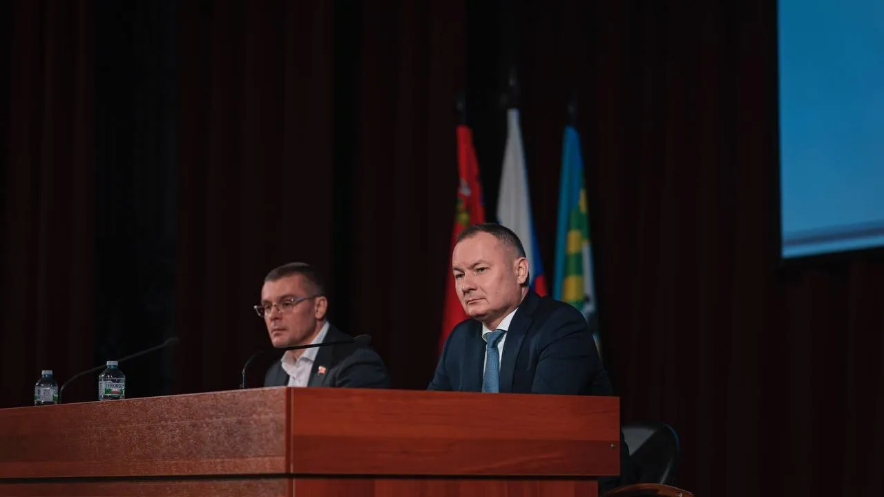 Совещание. Фото: ТГ-канал Алексея Спасского