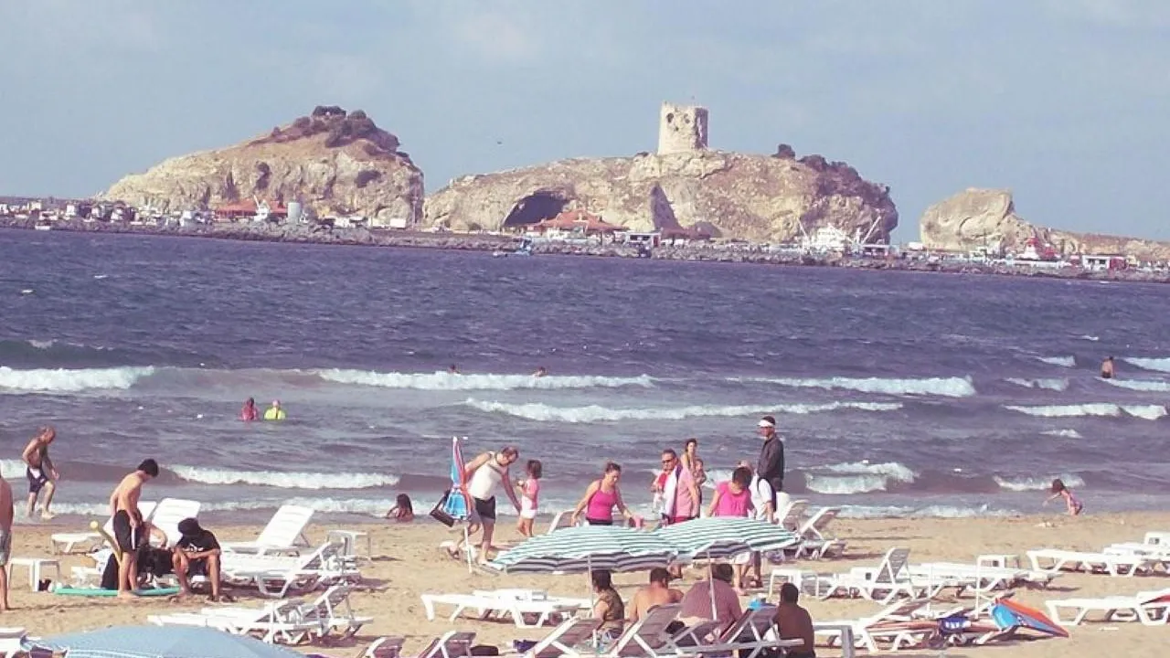 На турецком курорте закрыли все пляжи из-за обнаружения снарядов