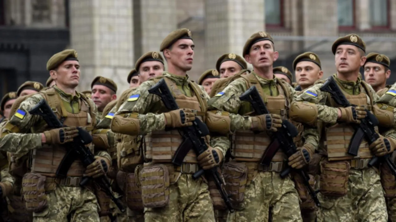 Эксперт сообщил численность готовых к контрнаступлению украинских бойцов