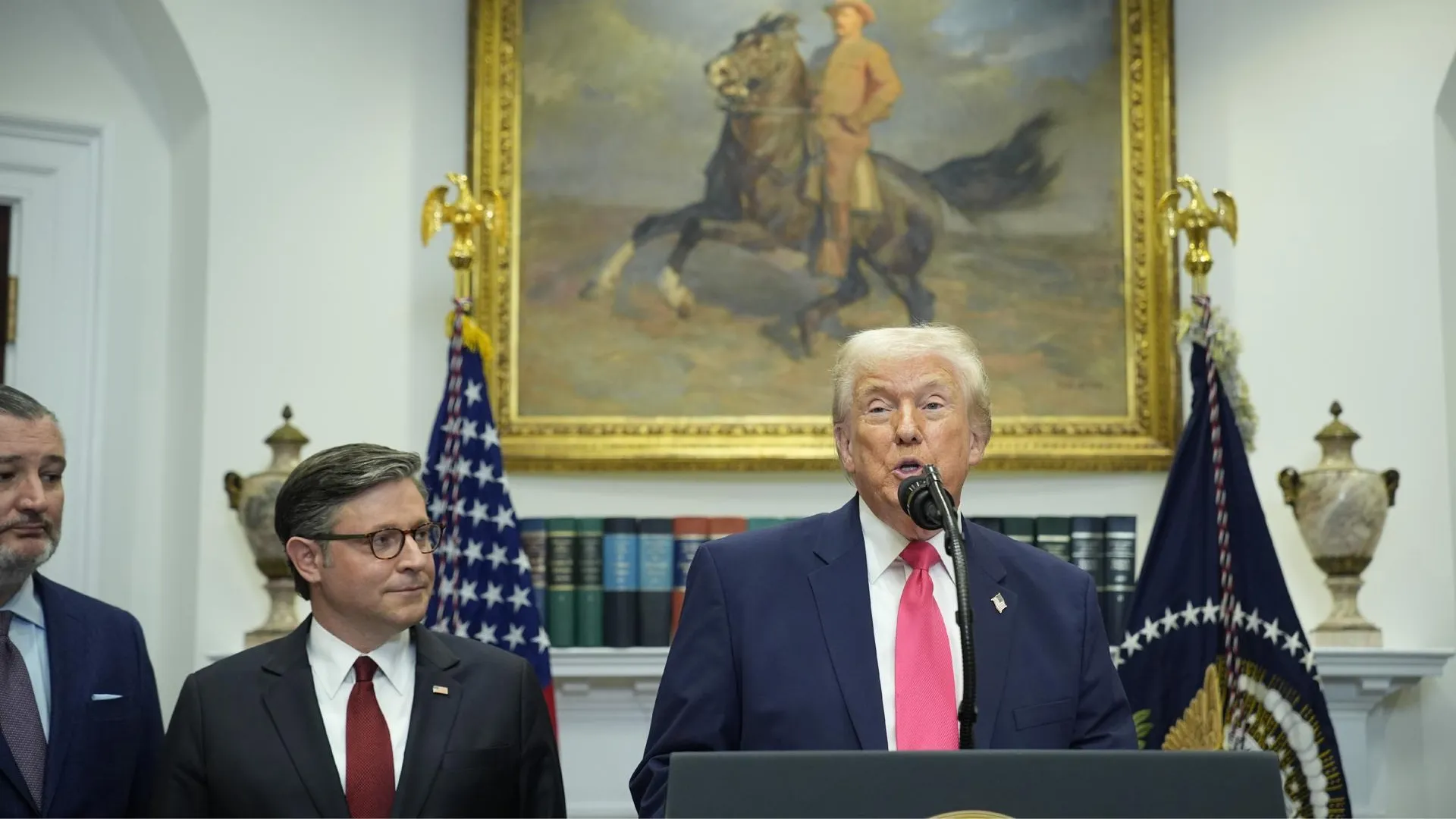 Yuri Gripas — Pool via CNP/Consolidated News Photos